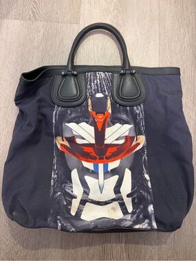 Authentic Givenchy tribal Antigona bag